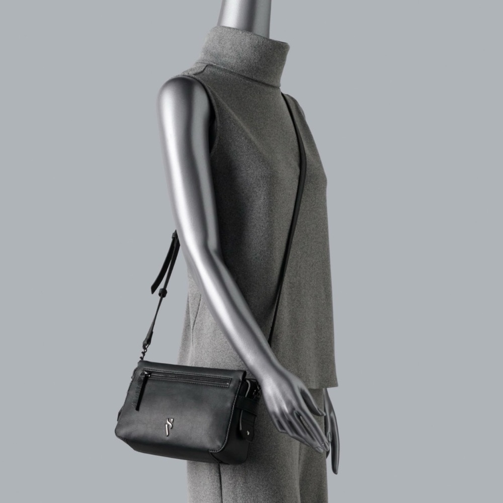 Simply Vera by Vera Wang Blue Gray Snakeskin Patterned Sintra Crossbody Bag - Picture 10 of 10